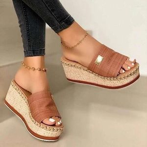 Slippers Femme's Plateforme Espadrilles Wedge Summer Couleur solide légère Light Slip Dames Slides Chaussures Comfort Open Toe