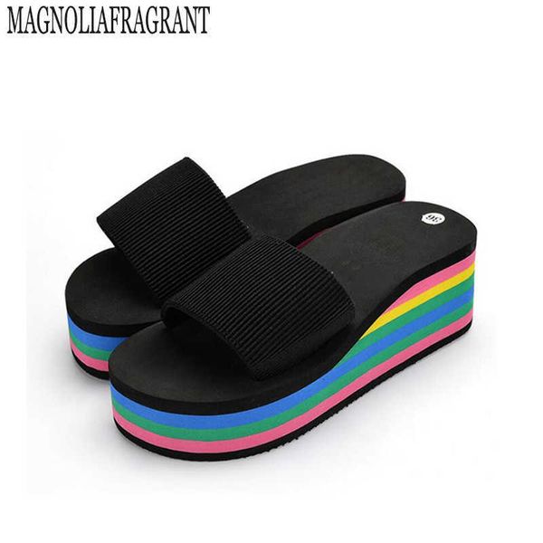 Pantoufles Femmes sandales pantoufles 2017 nouvelle mode d'été arc-en-ciel léopard muffin sandales maison chaussures talons compensés sandales de plage z158 Z0215