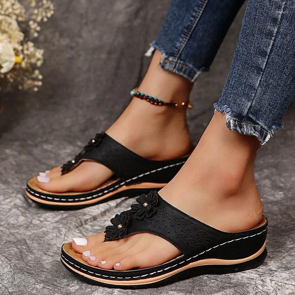 Zapatillas mujeres tanga sandalias 2023 moda de verano señoras sandalias casuales cuñas zapatos vestido flores mujer playa chanclas zapatos