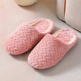 Zapatillas Modelos de pareja cálida para mujer Jacquard Japonés Soft Bottom Mute Velvet Non Slip Piso de madera zapatos de interior