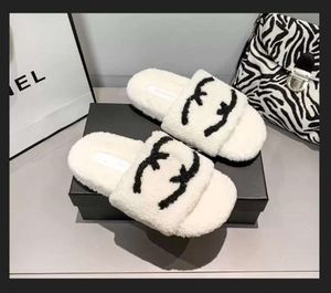 Slippers Wollen Schapenvacht Binnenzool Slides Sandalen Platte Slipper Ontwerpers Vrouwen Zachte Winter Luxe Pluche Bont Oran Rubberen Zool 2C