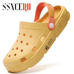 Pantoufles de plate-forme jaune obstruent les hommes sandales d'été 2021 femmes pantoufles slogs Lightweigt Unisexe Garden chaussures plage sandales sandalias mujer