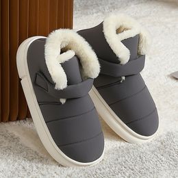 Slippels YVVCVV Waterdichte down slippers vrouwen winter high top pluche glijbanen harige katoenen schoenen laarsjes niet slip warme pluizige bont laarzen 230817