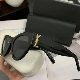 Slm94 zonnebril Luxe zonnebril voor dames en heren Designer bril in dezelfde stijl Klassieke Cat Eye vlinderbril met smal frame en doos