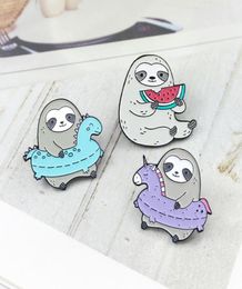 Anneau de bain paresseux manger pastèque, broche créative de personnalité, dessin animé, marée spéciale, nouveaux revers, badge de manteau en denim, pins6217882