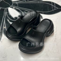 Slugged Bottom Slippers 2024 Summer Med Women Shoes Popular Trend Shoes