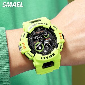 SMAEL digitaal horloge voor mannen mode waterdicht chronograaf quartz horloge met dubbele tijdweergave automatische datum week 8063 groen