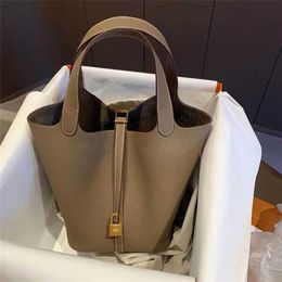 Petit 2023 Nouveau Chaocai Basket Femme Doux Litchi Motif Sac Seau D'eau Poche Mère 70% de réduction sur la vente en ligne 80% de réduction sur les points de vente slae