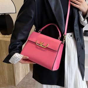 Kleine 2024 nieuwe high-end veelzijdige schoudertas voor dames Crossbody westerse stijl draagbare trendy tas