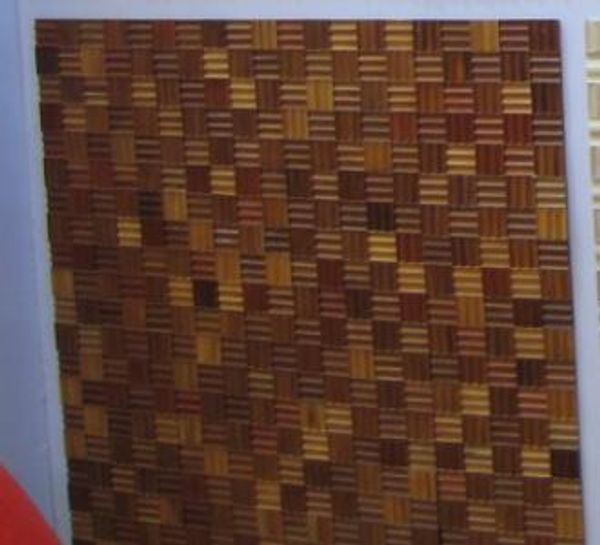 Suelo de caja pequeña Suelo de mosaico Pelea de suelo Medallón pera asiática Suelo de madera sapele Madera de encargo personalizada Pavimento de madera perfilado Asiático