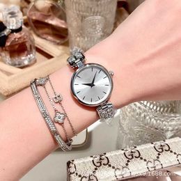 Petite cadran Mme Swarovski Watch Quartz Little Swan Diamond Bracelet Fashion