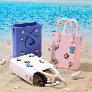 Small Eva Summer Beach Sac Migne Jelly Hole Tote sac en caoutchouc Sac à main imperméable pour les vacances 240407