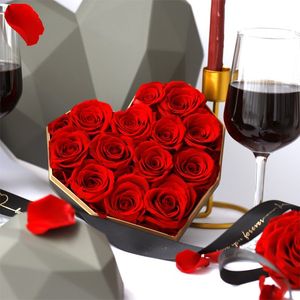 Petite boîte de rose éternelle 12-13pcs fleur éternelle amour coeur en forme de boîte-cadeau vraie nature préservée rose saint valentin roses de noël cadeaux de fleurs de mariage