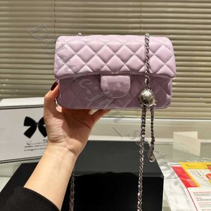 Small Factory Retail 90% parfum Luxury Wholesale Sac High Shop Sense 2024 Lingge New Women's Chain Temperament Single épaule Mmenger Purple Seriesq83U