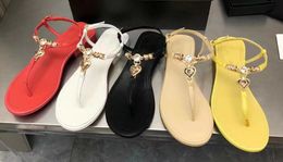 Kleine geur slippers Rhinestone Pearl clip teen sandalen vrouwelijk leer houdt van alles bijpassende platte sandalen