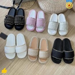 Pequeñas Fragantes Mujeres Mulas Zapatilla Sandalia De Punto Trenzado Letra C Zapatillas De Rayas Interiores Verano Señoras Playa Chanclas Planas Zapatos Mocasines Zapatillas De Punto Chan