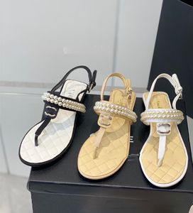 Pequeñas sandalias planas con Clip de perlas de incienso para mujer 2023 nueva cadena Casual versión coreana zapatillas tendencia