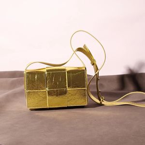 Kleine boodschappertas voor vrouwen Fashion Golden Pouch Silver Square Bags Girl Mini Woven Crossbody Luxe Designer Portemoes 240328