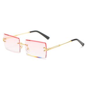 Petites lunettes de soleil rectangulaires sans monture teintées tendance sans cadre Vintage lunettes carrées transparentes unisexe sac de rangement pour lunettes tenues monture métallique lunettes lunettes