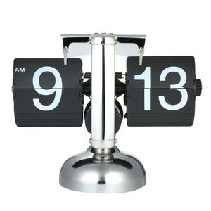 Reloj de mesa de pequeña escala Retro Flip Over Clock Acero inoxidable engranaje interno operado relojes de cuarzo negro blanco decoración del hogar 201120