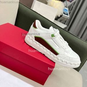 Petites chaussures Trainer NOUVEAU créateur en cuir véritable en cuir blanc Femelle épaisse semelle retenue de couleurs de couleur décontractée baskets 46yg