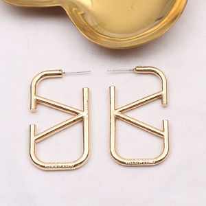 Petites boucles d'oreilles de petite taille, design exquis, bordure à la mode, bijoux de charme pour fille