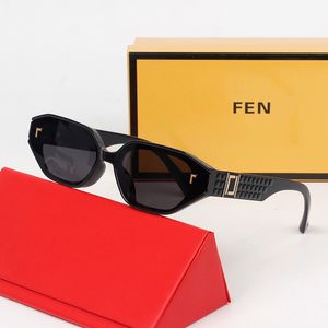 Petites lunettes de soleil Lunettes de soleil designer pour hommes Femmes LECTURE LECTURE RETRO SUMBERS LOCUSE POLARISE EVES