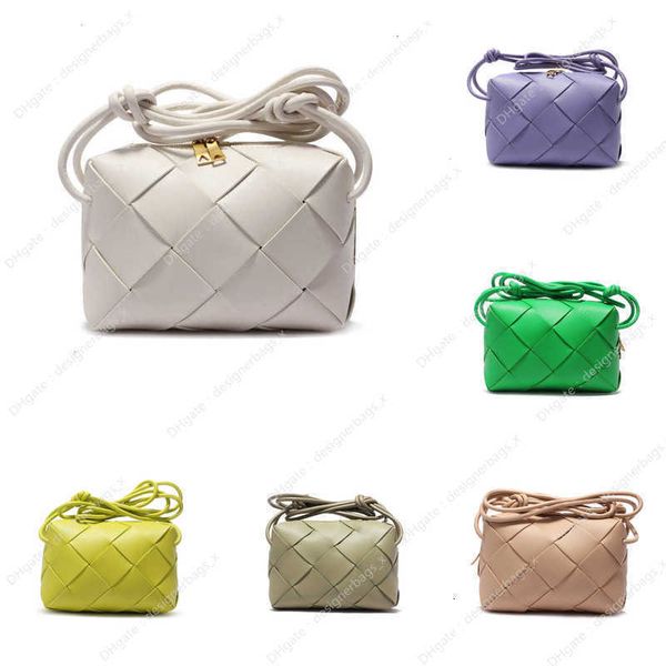 Bolso pequeño tejido de verano estilo wallte Cuadrado coreano, bolso de cuero con cámara para mujer, bandolera y hombro versátil de piel de vaca para primavera