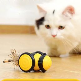 Smart Cat Toy Car Migne Bee Pet Interactive Sticker Remover Remover Feather Random Movement Electric 231227