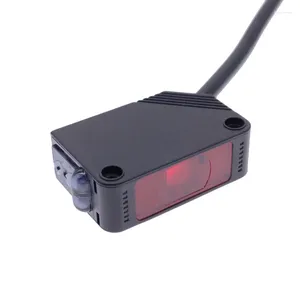 Type de réflexion diffuse infrarouge de contrôle de maison intelligente commutateurs de capteur de commutateur poélectrique E3Z-D61 E3Z-D62 E3Z-D81 E3Z-D82 DC12-24V avec support