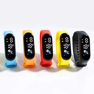 Montres intelligentes nouvelle montre numérique pour enfants étanche enfants sport montres électroniques garçon filles LED enfant montre-bracelet numérique SmartwatchL2401