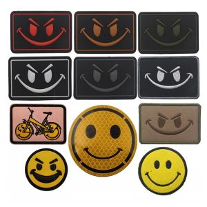 Smiley Face Broidered Tissu Patch Magic Patch Badge Badge Patches militaires pour les vêtements Couse à coudre et broderie d'anneau