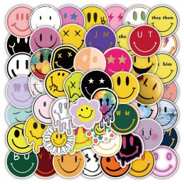 Autocollants Smiley Face 50 / 100pcs de coloré Fun Nouveau Design - Awater et durable - Idéal pour les récompenses, les cadeaux et la personnalisation