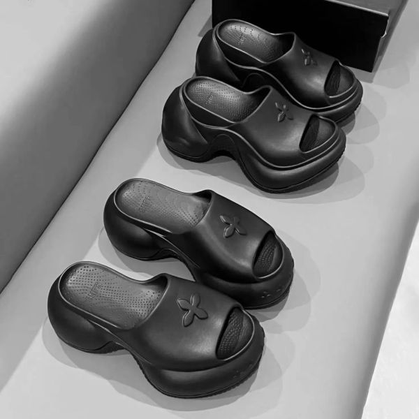 SMKF Sandales en caoutchouc Summer Simers Platform Shoe Mens Slide Luxury Mule Moule Black White Casual Shoes Nouveau style Designer Womens Sliders Sandale Girl de haute qualité