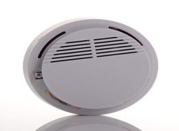 Détecteur de fumée Système d'alarme Système de feu Alarme de feu sans fil de fumée de fumée Sécurité de maison haute sensibilité stable LED 9v batterie 6327421