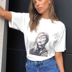 Smoke Girl Image camisetas nostálgicas camisa mujer verano manga corta cuello redondo algodón clásico camiseta Casual Vintage camisetas Tops 210720