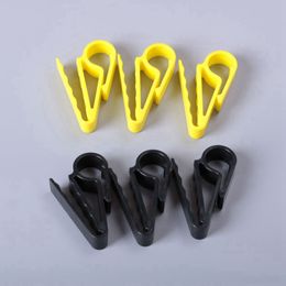 Roken Kleurrijke Zwart Geel Plastic Draagbare Droge Kruid Tabak Preroll Sigaar Sigarettenhouder Clip Innovatieve Vaste Ondersteuning Golf Rugzak Tong klem DHL