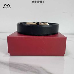 Ceinture en cuir lisse ceintures de luxe concepteur pour hommes grande boucle mâle chasteté haut à la mode hommes largeur 3.5 cm Double lettres taille