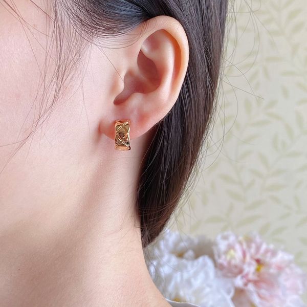 Boucles d'oreilles lisses sans diamant, Sculpture CNC, boucles d'oreilles légères et polyvalentes de luxe