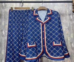 Vêtements de nuit en soie lisse maison Textile motif à carreaux pyjamas Super doux hommes loisirs Homewear manches longues vêtements de nuit été 1958794