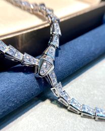 Collana serpente per donna Collana con catena di diamanti del miglior designer a forma di serpente, regalo completo per festival di accessori di gioielli di lusso per feste da ballo di fascia alta