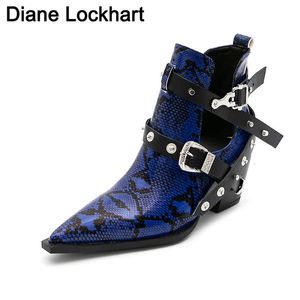 Snake Pu Cowboy Femmes Boots Motorcycle occidental 76 Cuir Coupter Cossaques hauts hauts Points Cowgirl Botties boucles Chaussures pour femmes 240407 S 37 S