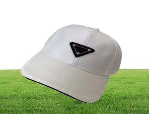 Snapbacks Ball Hats Fashion Designer Caps de baseball pour hommes Femmes Black White Bucket Hat Qualité Broidery Gold Cap7666482