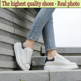 baskets chaussures de sport pour homme plate-forme chaussure en cuir Designer à lacets 2023 femmes queue de gelée rouge mode baskets surdimensionnées blanc noir hommes femmes luxe velours daim