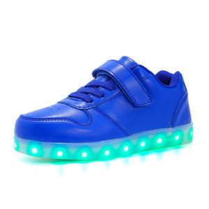 Sneakers 2018 USB Charge Led Chaussures lumineuses Pour Garçons Filles Mode Light Up Casual enfants Sole Glowing Enfants Sneakers Livraison gratuiteHKD230701