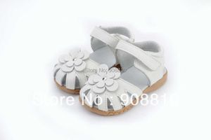 Zapatillas de deporte 2019 nuevas sandalias de cuero genuino para niñas en zapatos de verano para caminar con suela antideslizante de flores para niños sandalias de revista para niños pequeños 12.3-18.3HKD230701