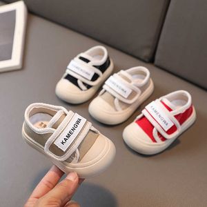 Sneakers 2023 Herfst nieuwe trendy kinderschoenen Koreaanse editie Anti slip heren en dames casual veelzijdige babysporten H240510