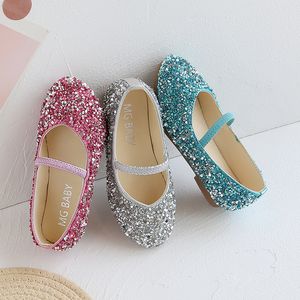 Sneakers 2023 Spring 1 to 12 years old girls dress shoes Beauty Pointed Toe Teen Girl Leather Shoes Bling Princess Wedding 2131 230331