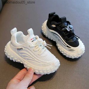 Sneakers 2023 Spring en Autumn Childrens Shoes Boys and Girls Leisure Sports Shoes Anti Slip Baby Mesh Ademen Soft Running Sports Shoes Q240413