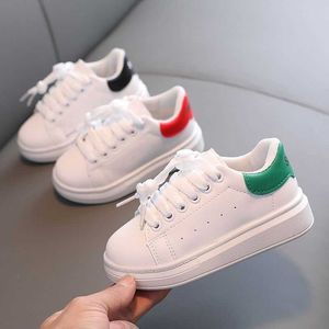 Sneakers 2024 Lente en herfst Little Boys Simple Comfortabele Soft Sole Sports Shoes Girls Low Top Student Performance White H240513
